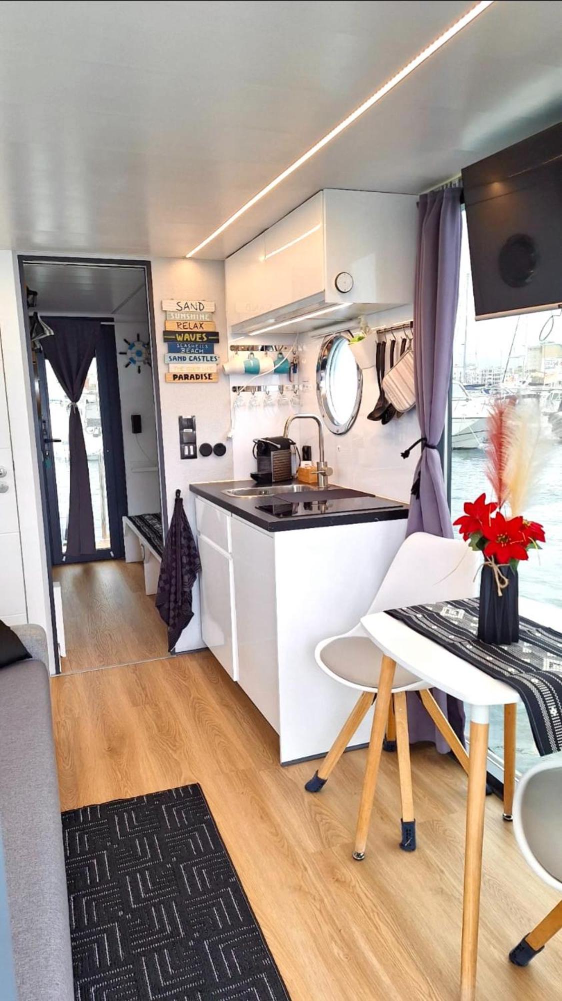 Houseboat Seabreeze 호텔 알게로 외부 사진